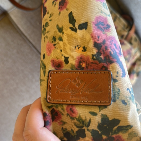 Large Patricia Nash tote - Picture 4 of 5